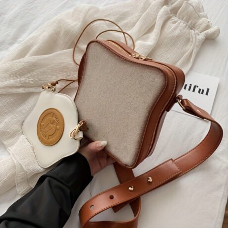 Vibrant Omelette Toast Crossbody Bag - Quirky Creative Design, Novelty Egg Bread Shoulder Bag with Adjustable Strap, Trendy Fashion Accessory for Daily Use