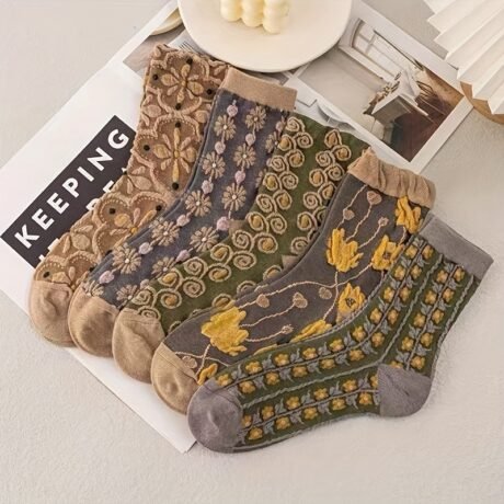 5 pairs of women's socks, with a mid tube for warmth in autumn and winter, and a retro small flower three-dimensional relief for comfortable and soft knitted socks